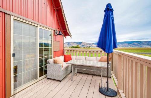 Lakeview House | Mtn and Golf Course View Oregon Outback Getaway!