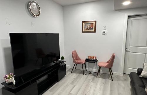 Northeast Edmonton Apartment | Muaysh Cozy Family suite - Londonderry Mall