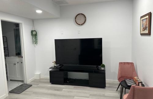 Northeast Edmonton Apartment | Muaysh Cozy Family suite - Londonderry Mall