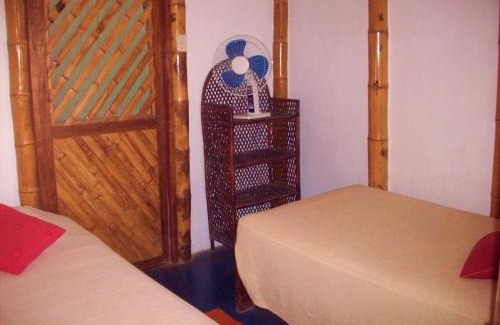 Punta Veleros Hotel | Muelle Viejo Bungalows