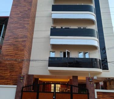 Hope College Hotel | MUGUNDAN 'S SMART STAY