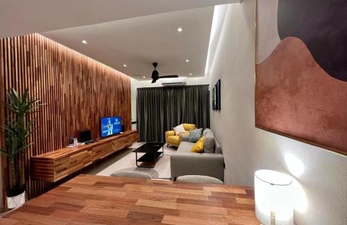 Kampung Alor Akar House | Mujito2 9PAX NearTC, DinosaurLand, PoolTable, PS4