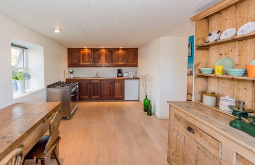 Dunbeacon Cottage | Mulroe Cove - Studio