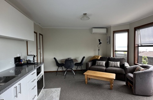 Stepneyville Apartment | Munro Manor 54 Britannia Heights Stepneyville Nelson 7010