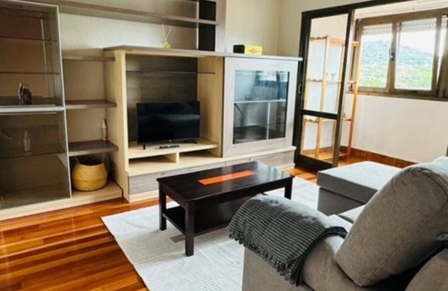 San Julian de Musques Condo | Muskiz Retreat, beach 3 kms, free WIFI