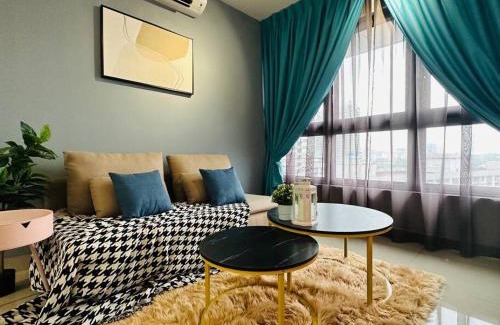 Taman Pertama Apartment | MVD15#Family Suite 8pax 3 Rooms Sunway Velocity Mall Cheras IKEA Mytown Short Walk to MRT & LRT Maluri