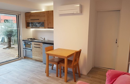 Monplaisir Apartment | My campaign in the city! WIFI