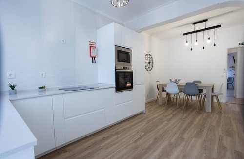 Castelo Branco Apartment | MY DREAM APARTAMENTO 130M2 REGIAO CENTRO 3 QUARTOS/2 CASAS BANHOS TOTAL 8 P.nn