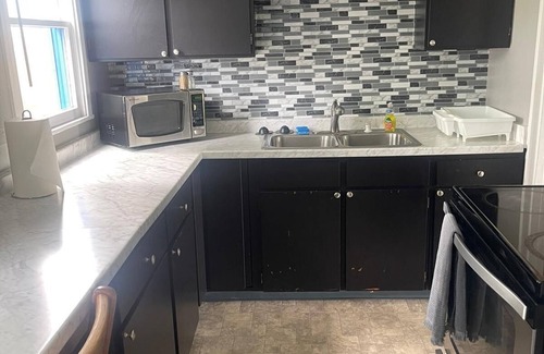 Campbell Park House | My Grandmother's cozy home - FREE Laundry & Wi-fi