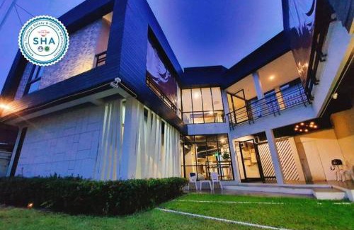 Aranyaprathet Hotel | My Room by Sermsub