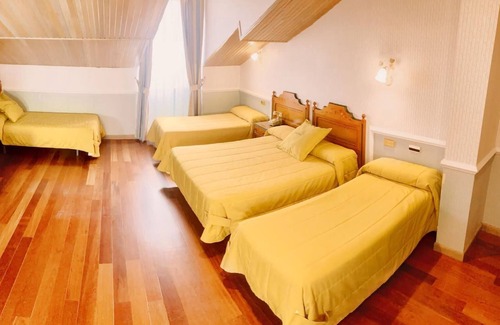 Los Tomillares Hotel | MY ROOMS CITY HOTEL CAMINO DE SANTIAGO