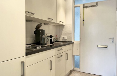 Reppenhagen Apartment | My small beach suite with sea view and balcony