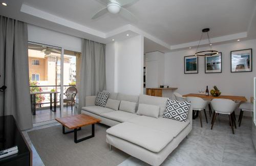 Paphos Apartment | MyCyprusStay - Jo's Lovely 2 Bedroom Modern Apartment