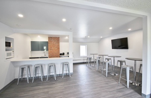 Portage La Prairie Hotel | Mynarski House