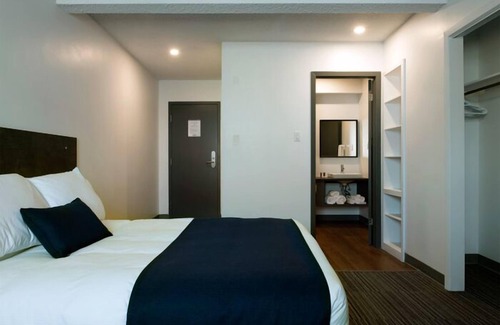 Portage La Prairie Hotel | Mynarski House