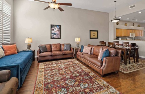 Oak Creek House | Myrinn – Canyon Mesa Club! Relaxing Stay w/Views