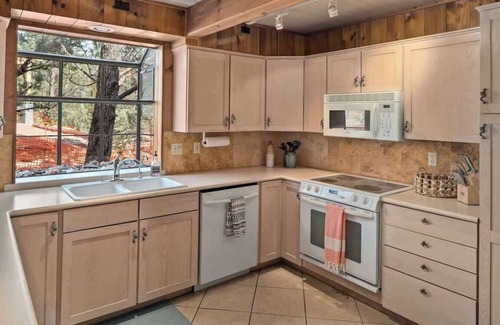 Sedona House | Myrinn – Nature Retreat w/Red Rock Views & Spa