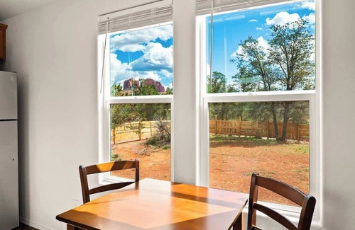 West Sedona House | Myrinn – Private Escape w/Red Rock Views & Trails