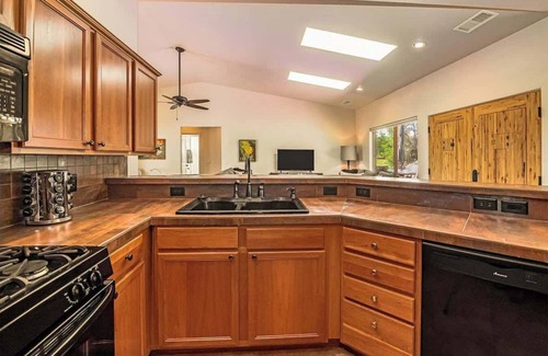 West Sedona House | Myrinn – Serene Retreat w/Hot Tub, Views & Trails