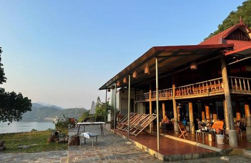 Hoa Binh Hotel | Nắng Village