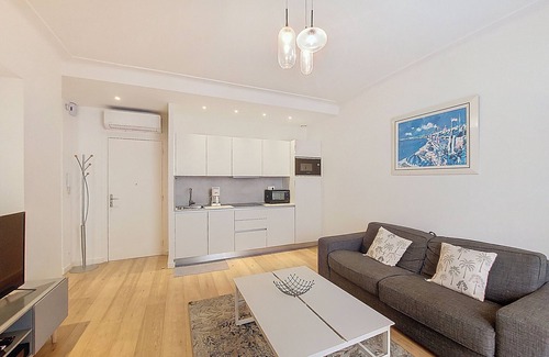 Jean-Medecin Apartment | N&J - MATISSE PLAGE - Central - Balcony