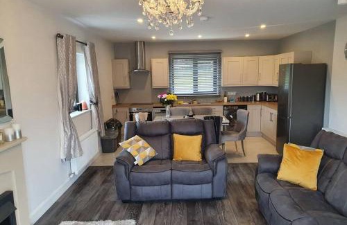 Shiplake House | N0 2 Greystones Clock Tower Lodge