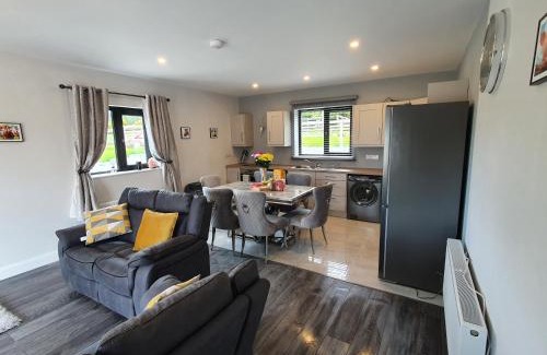 Shiplake House | N0 2 Greystones Clock Tower Lodge