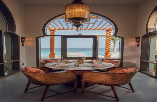 Al Aqah Hotel | Naama Beach Villas & Spa