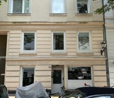 Winterhude Apartment | Nachhaltig übernachten - Nähe Alster mit Terrasse