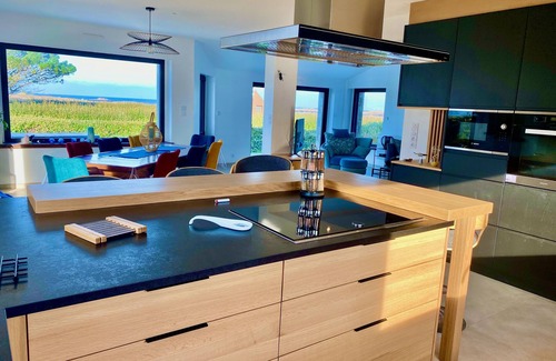 Trelevern Villa | Nadia Résidences de la mer Hent Ar Mor: Fantastic view of the sea