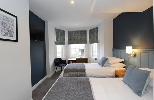 Nefyn Hotel | Nanhoron Arms Hotel