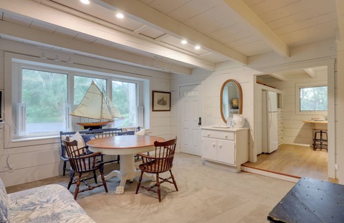Fernandina Beach Apartment | 'Nantucket Cottage' w/Fishing Dock + Sunsets