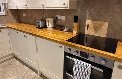 Napton-on-the-Hill House | Napton on the Hill - Sleeps upto 7 & Pet Friendly