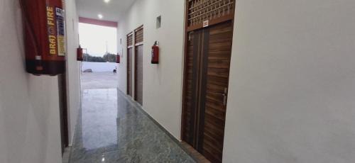 Etawah Hotel | Narayan Palace hotel & Restaurant