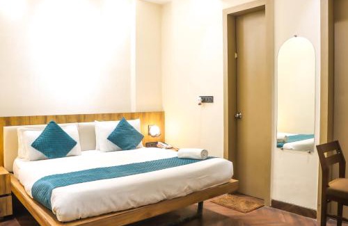 Bareilly Hotel | Narrow Gauge Hotel