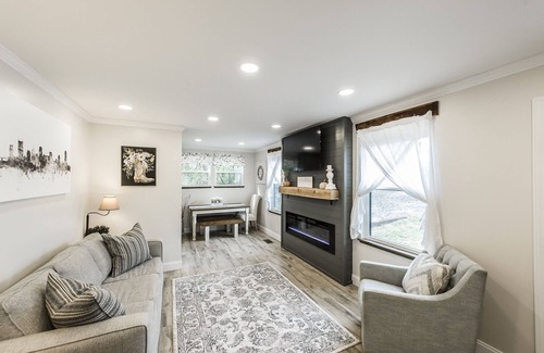Goodlettsville Cottage | ð€ Nash-Burg Cottage CLOSE to NASHVILLE, Feels and Looks like Gatlinburg- Fire Pit