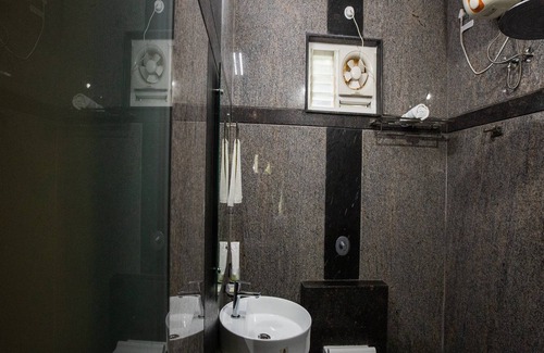 Manjakuppam Hotel | Nathan Resort