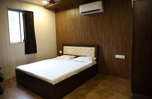 Yeoor Hills House | Natural Pg & Accommodation Services