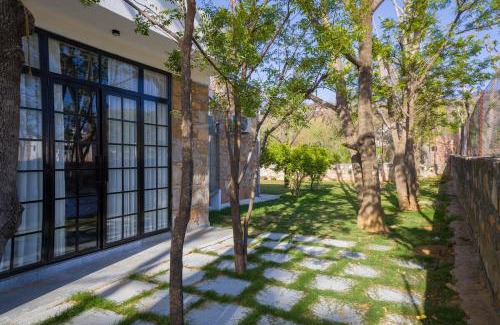 Kalwad Kalan and Khurd Villa | Nature 95 by ELIVAAS 4 BHK Farm with Private Pool