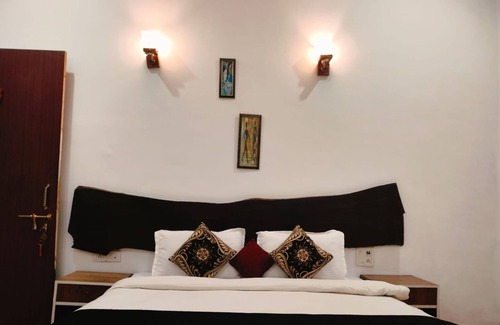 Khatia Hotel | Nature's Sprout Wildmark Kanha Resort