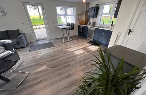 Tuam House | Natures Lodge 30 min drive to Galway city