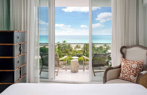City Center Hotel | Nautilus Sonesta Miami Beach
