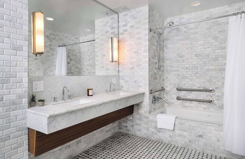 City Center Hotel | Nautilus Sonesta Miami Beach