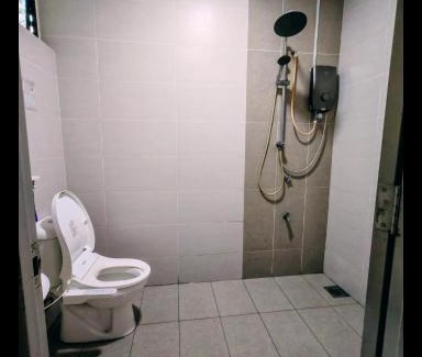 Pusat Komersil Lee Ling Apartment | NB Metrocity Homestay