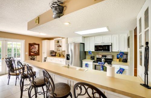 Palm Harbor House | Near Busch Gardens Sunny Florida Retreat with Pool!