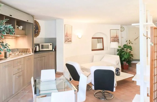 Zona XXVIII Tor de' Cenci Apartment | Near Ifo Roma Sweet home Studio Apartment