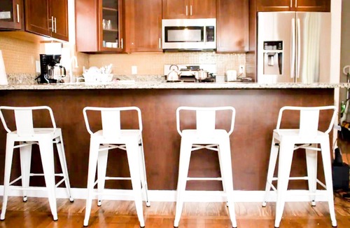 West New York Apartment | Near Manhattan NYC - 3 Bedroom Apartment 1200 sqft