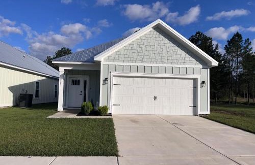 Foley House | Near Sports Complex OWA beaches shopping restaurants mini golf Central to all the fun Foley has to offer