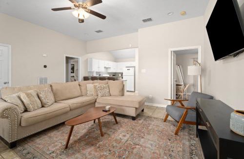 College Station House | Near Texas A&M, Spacious Living Room, 4 Queen Beds