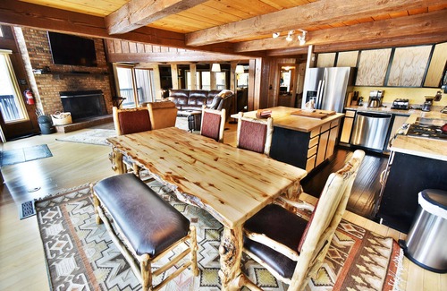 Wildernest House | Near Trails! Big Deck! Easy Drive to Dining, Events, Activities, Weddings